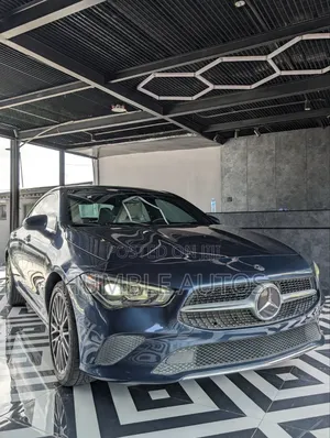 Mercedes-Benz GLA-Class 2021 Blue