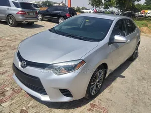 Toyota Corolla LE 4dr Sedan (1.8L 4cyl CVT) 2016 Silver
