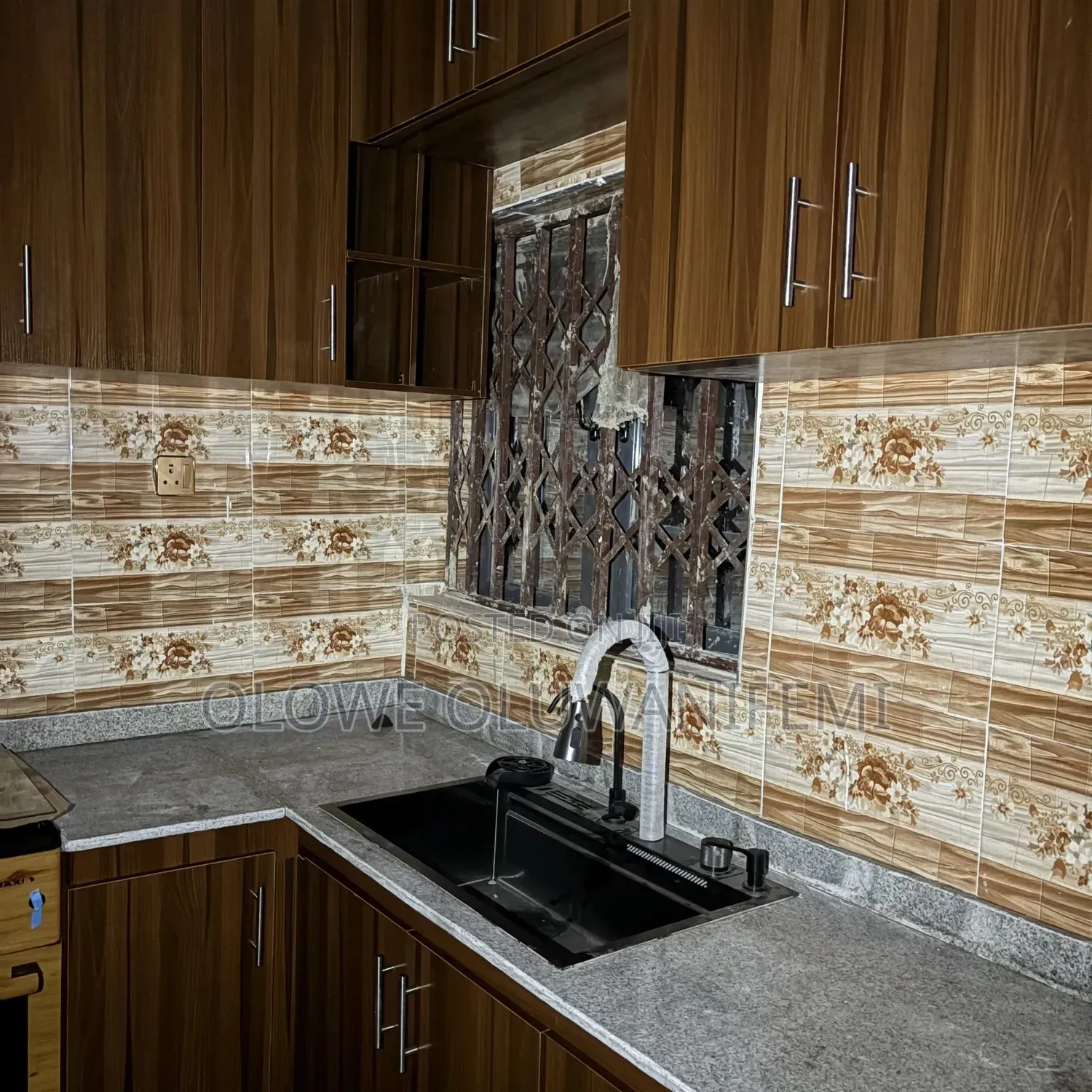Modern Kitchen Cabinet