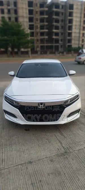 Honda Accord Sport (1.5L 4cyl Turbo CVT) 2019 White