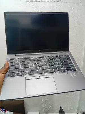 Laptop HP ZBook Firefly 14 G7 16GB Intel Core i7 SSD 256GB