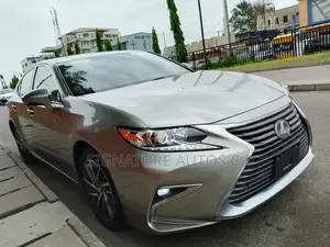 Lexus ES 2017 Gray