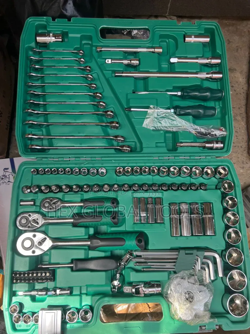121pcs Hand Tools Set