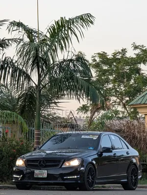 Mercedes-Benz C300 2012 Black