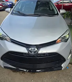Toyota Corolla LE 4dr Sedan (1.8L 4cyl CVT) 2017 Silver