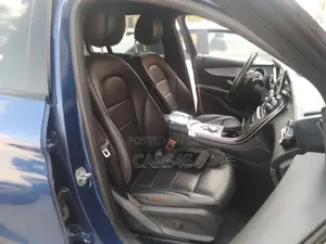 Mercedes-Benz GLC-Class 2019 Blue