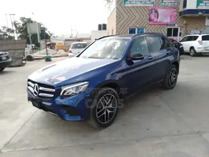 Mercedes-Benz GLC-Class 2019 Blue