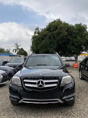 Mercedes-Benz GLK-Class Base GLK 350 4dr AWD 4MATIC (3.5L 6cyl 7A) 2015