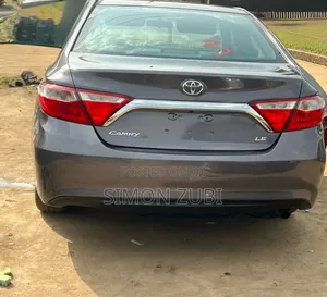 Toyota Camry LE 4dr Sedan (2.5L 4cyl 6A) 2016 Gray