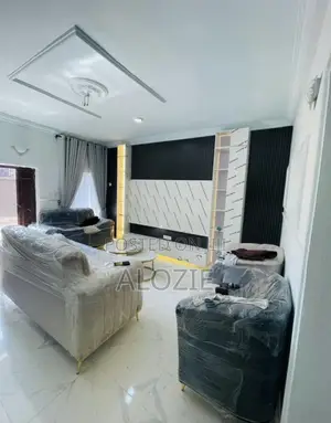Classic and Luxury Set of Sofa