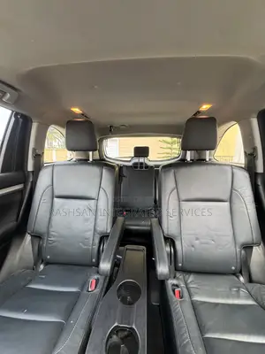 Toyota Highlander XLE 4dr SUV (3.5L 6cyl 6A) 2015 White