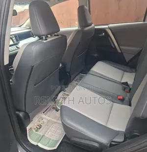 Toyota RAV4 Limited 4dr SUV AWD (2.5L 4cyl 6A) 2014 Gray