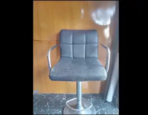 High Quality Swivel Leather Chair