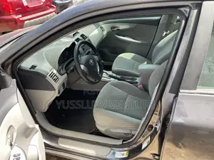 Toyota Corolla 2012 Gray