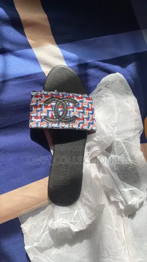 Slippers/Sandals