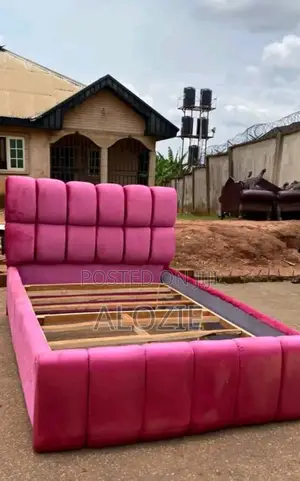 Well Padded 6/4 Bedframe
