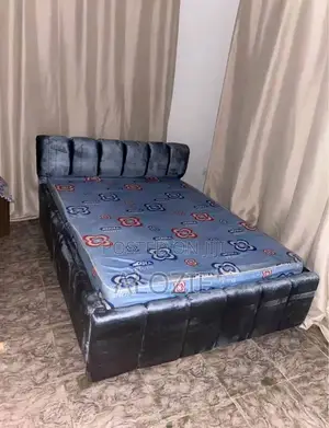 Well Padded 6/4 Bedframe