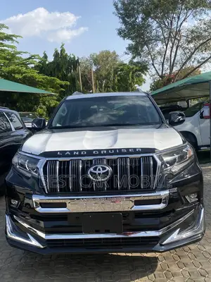 New Toyota Land Cruiser Prado 2.8 2023 Black