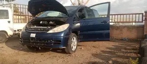 Toyota Previa 2001 Blue