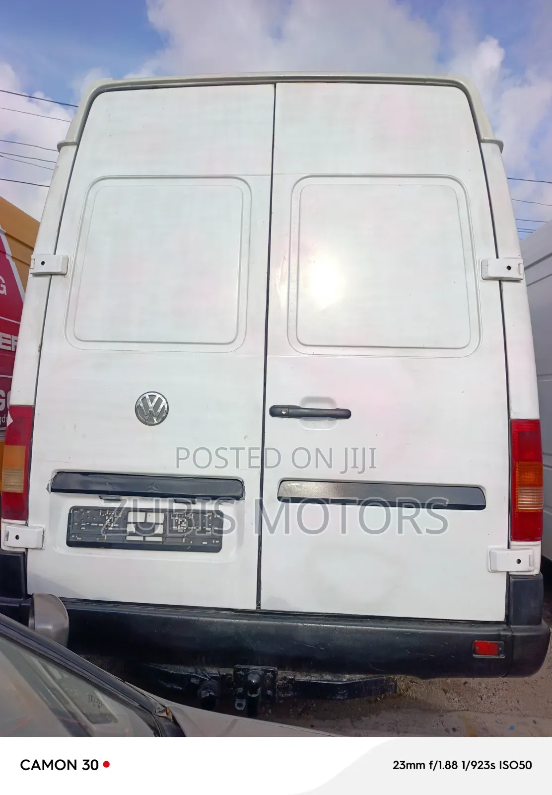 Volkswagen LT 2000 White
