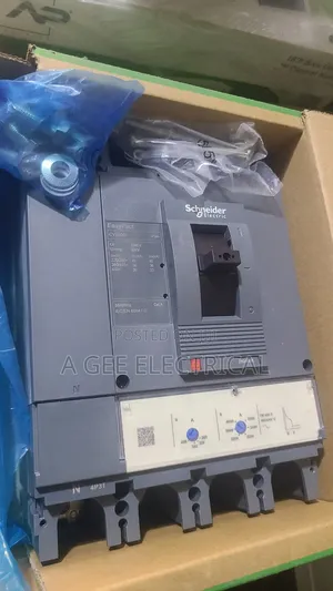 400a 4polo McCb Breaker