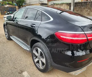 Mercedes-Benz GLC-Class 2017 Black
