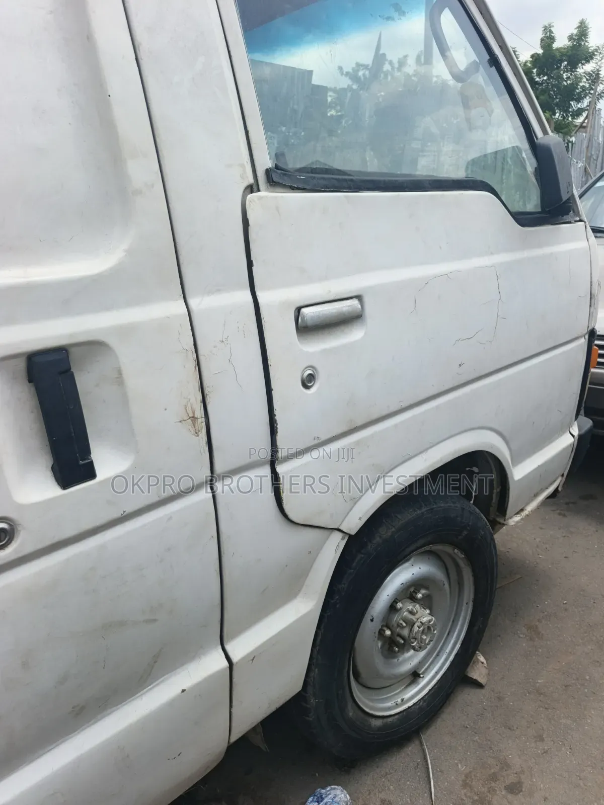 Toyota HiAce 1983 White