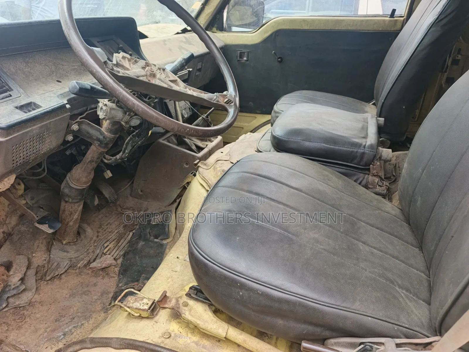 Toyota HiAce 1983 White