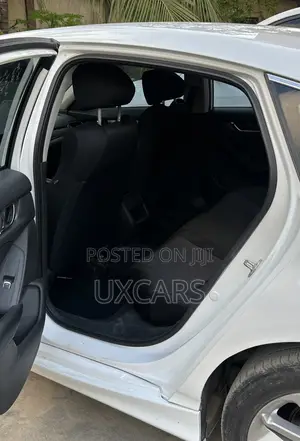 Honda Accord 2018 White