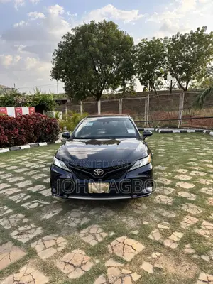 Toyota Camry XSE FWD (2.5L 4cyl 8AM) 2018 Blue