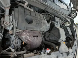 Toyota Highlander LE 4x2 (2.7L 4cyl 6A) 2016 Gray