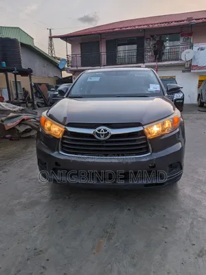 Toyota Highlander LE 4x2 (2.7L 4cyl 6A) 2016 Gray