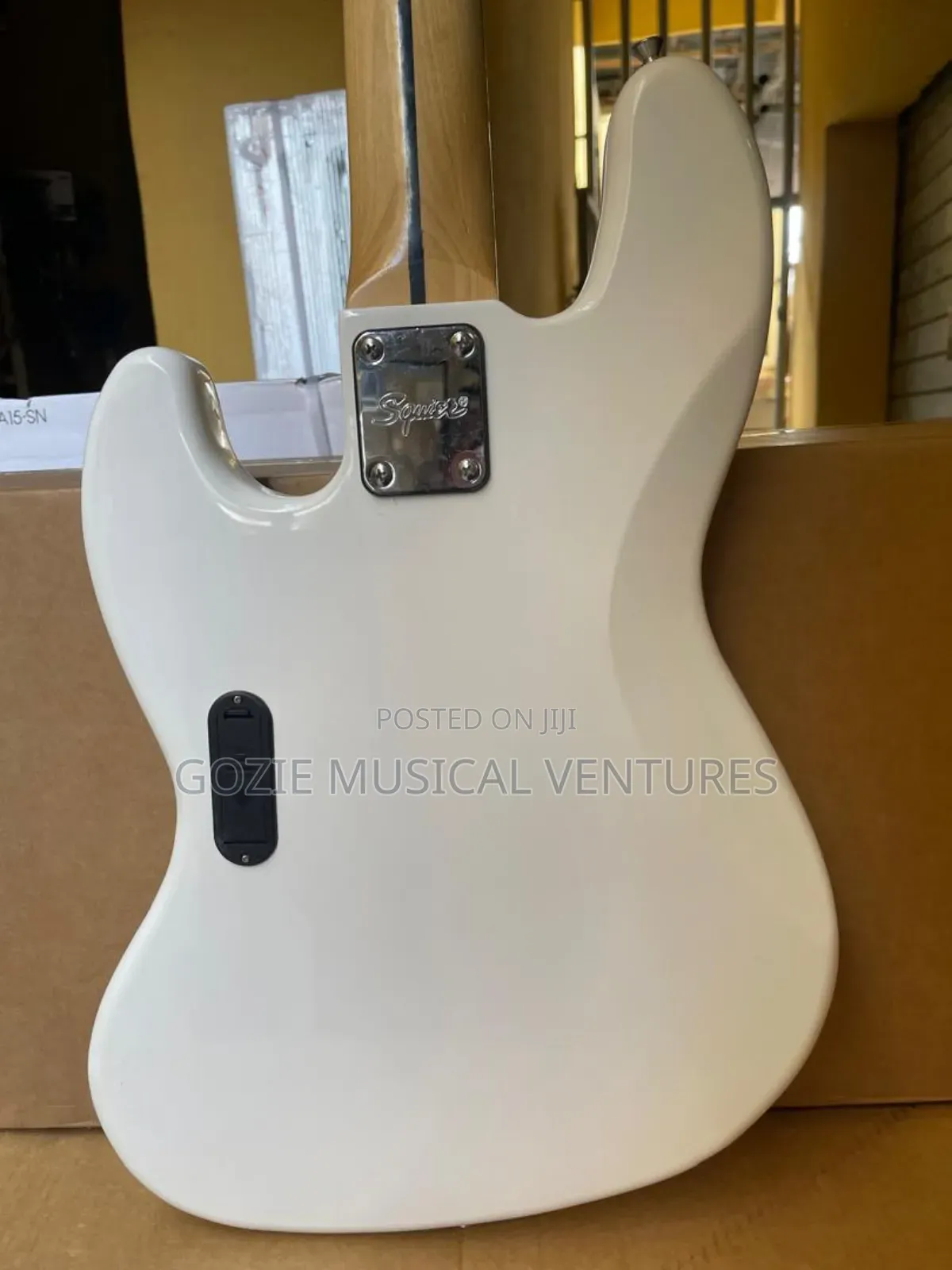 White Squier by Fender Jazz Bass Guitar Active 5-Strings