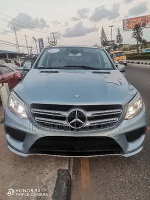 Toyota Camry 2018 Blue