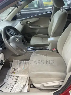 Toyota Corolla 2011 Red