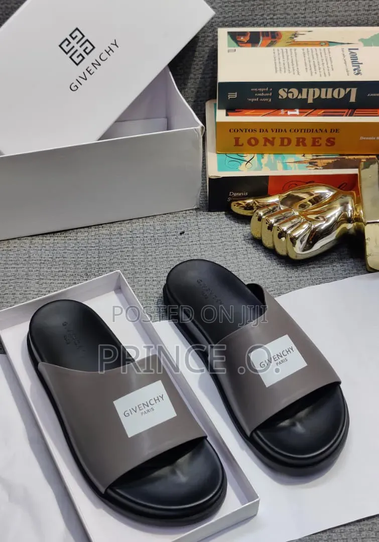 Givenchy Paris Pams