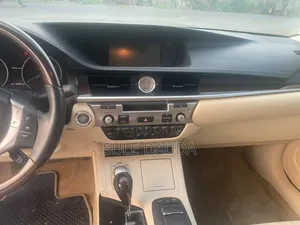 Lexus ES 2013 Black