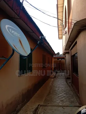 Furnished 3bdrm Block of Flats in Ijegun for sale