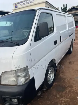 Nissan Caravan (Urvan) 2010 White