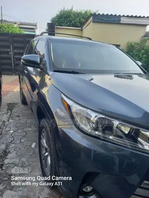 Toyota Highlander 2017 Blue