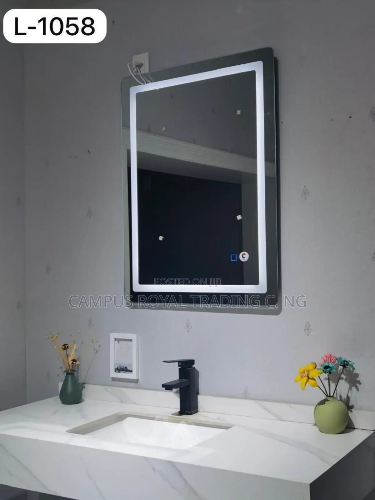 Mirror With Light