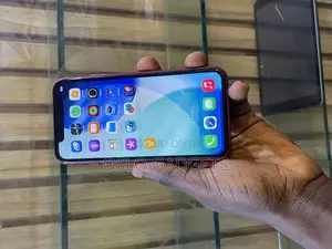 Apple iPhone 11 64 GB Red