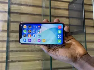 Apple iPhone 11 64 GB Red