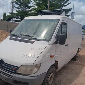 Mercedes-Benz Sprinter 2005 White