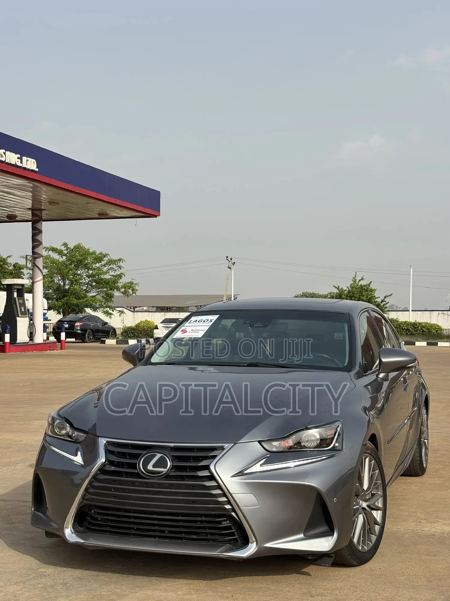 Lexus IS 300 AWD 2017 Gray