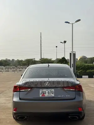 Lexus IS 300 AWD 2017 Gray