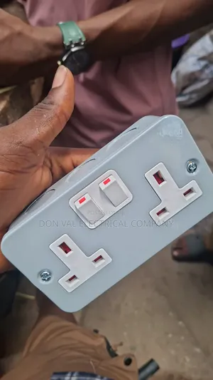 13amps Metal Clad/Sockets