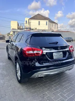 Mercedes-Benz GLA-Class 2016 Black
