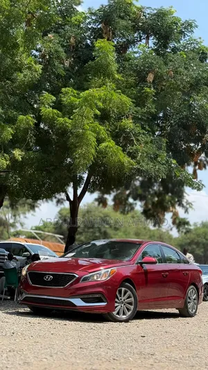 Hyundai Sonata SE 4dr Sedan (2.4L 4cyl 6A) 2015 Maroon