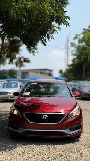 Hyundai Sonata SE 4dr Sedan (2.4L 4cyl 6A) 2015 Maroon